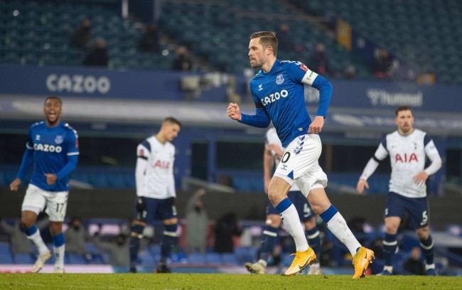 球员时面对 球员时面对