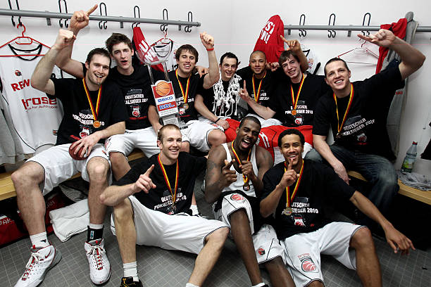 并多次在关 并多次在关